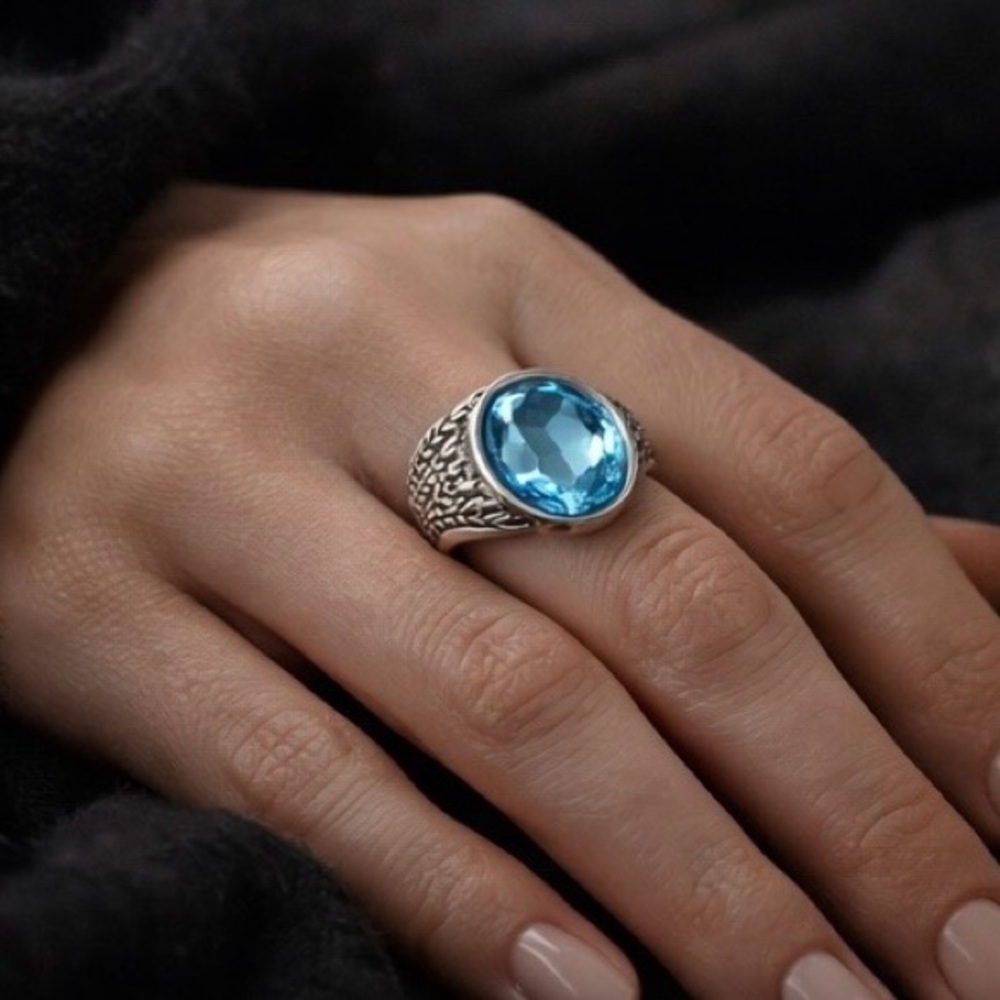 💙Striking Blue Gem 💎 Textured Silver Tone Ring 💙 Unisex - Picture 5 of 6